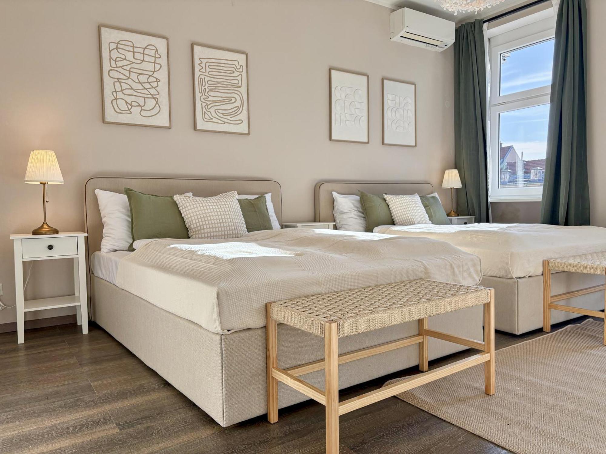 Apartment Balkon I Close To S-bahn I 5 Minutes To Mall *