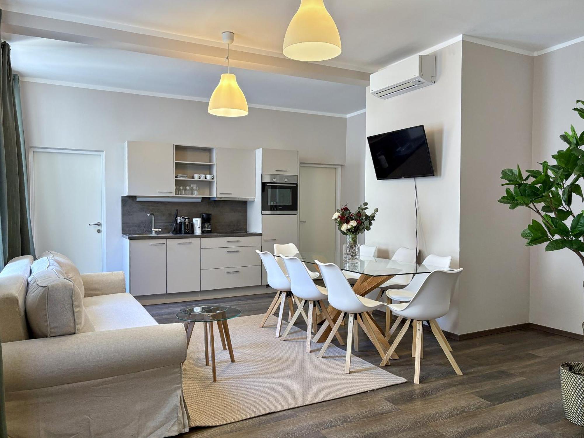 Balkon I Close To S-bahn I 5 Minutes To Mall *