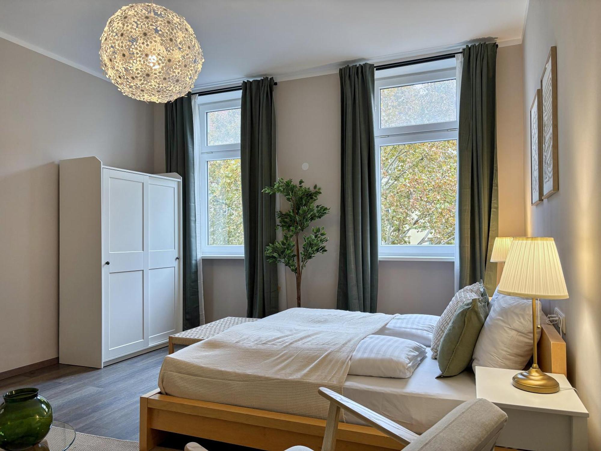 Apartment Balkon I Close To S-bahn I 5 Minutes To Mall