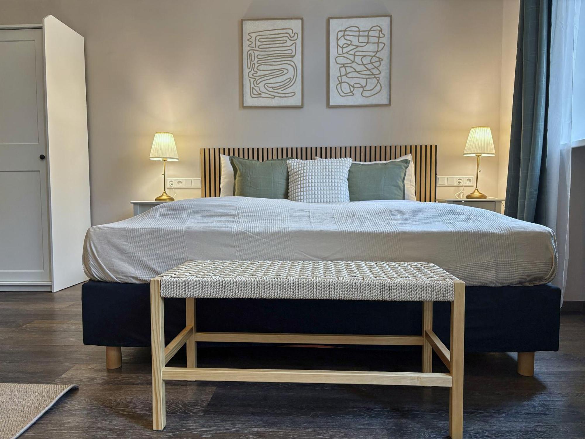 Apartment Balkon I Close To S-bahn I 5 Minutes To Mall