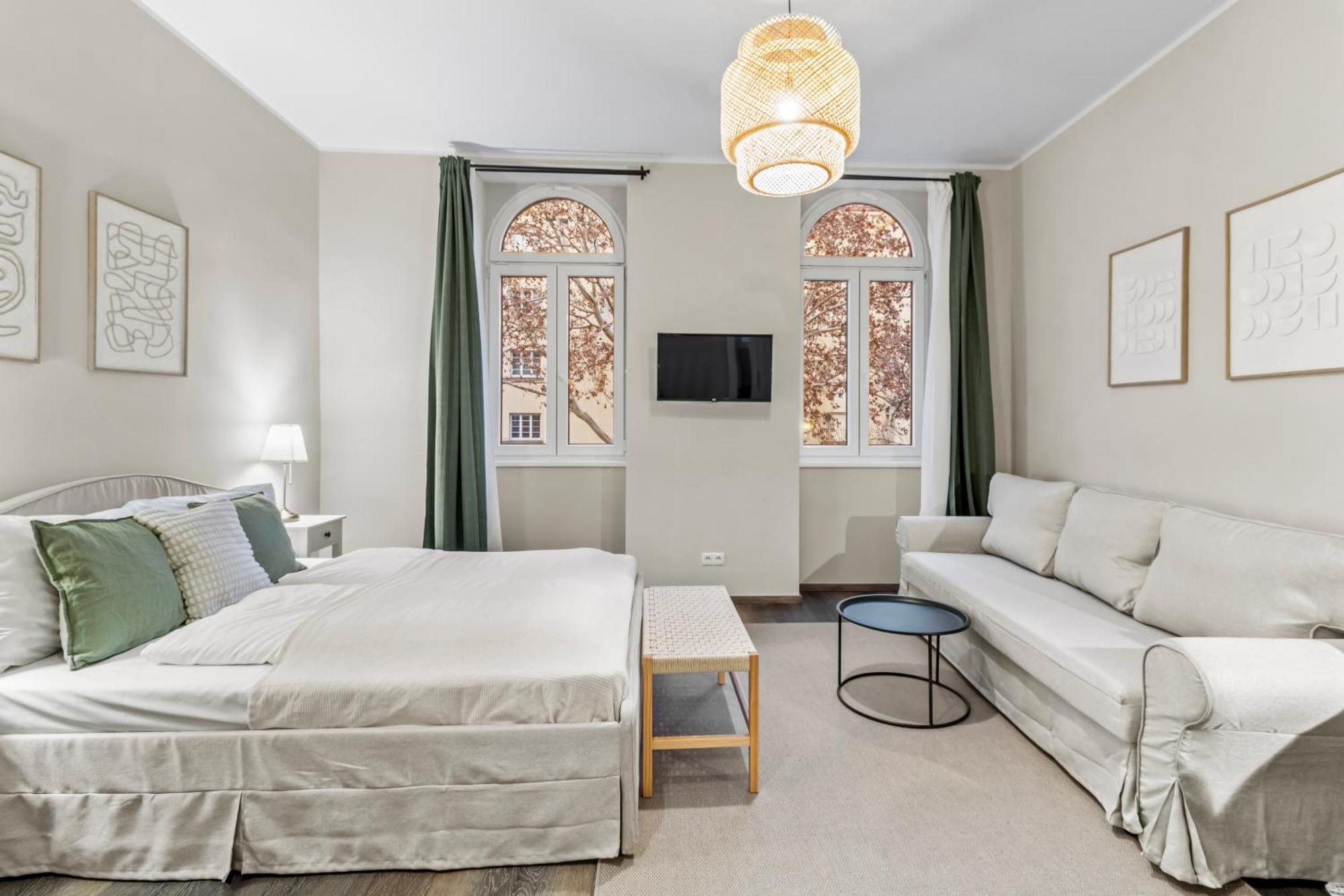 Balkon I Close To S-bahn I 5 Minutes To Mall Apartment *