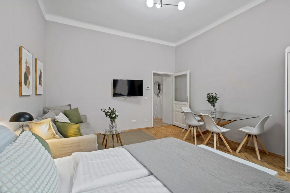 Apartment Balkon I Close To S-bahn I 5 Minutes To Mall Wien