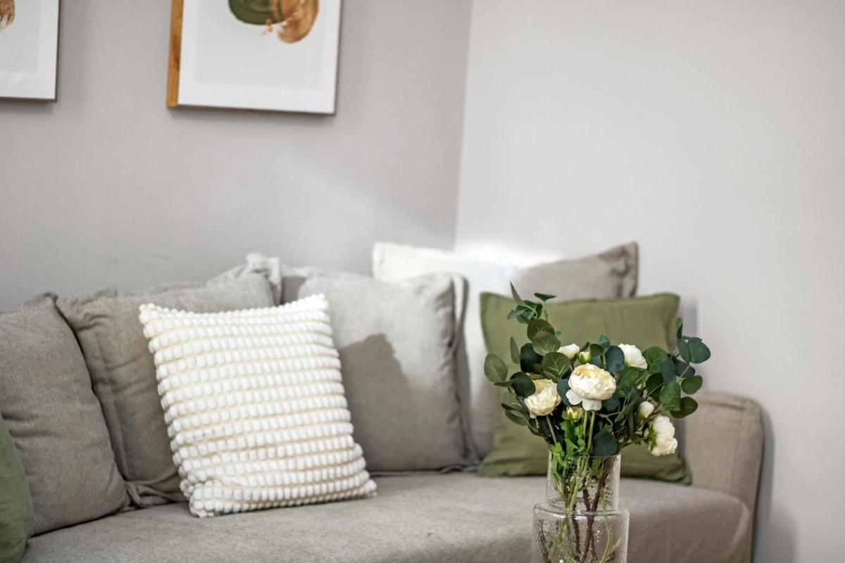 Balkon I Close To S-bahn I 5 Minutes To Mall Apartment