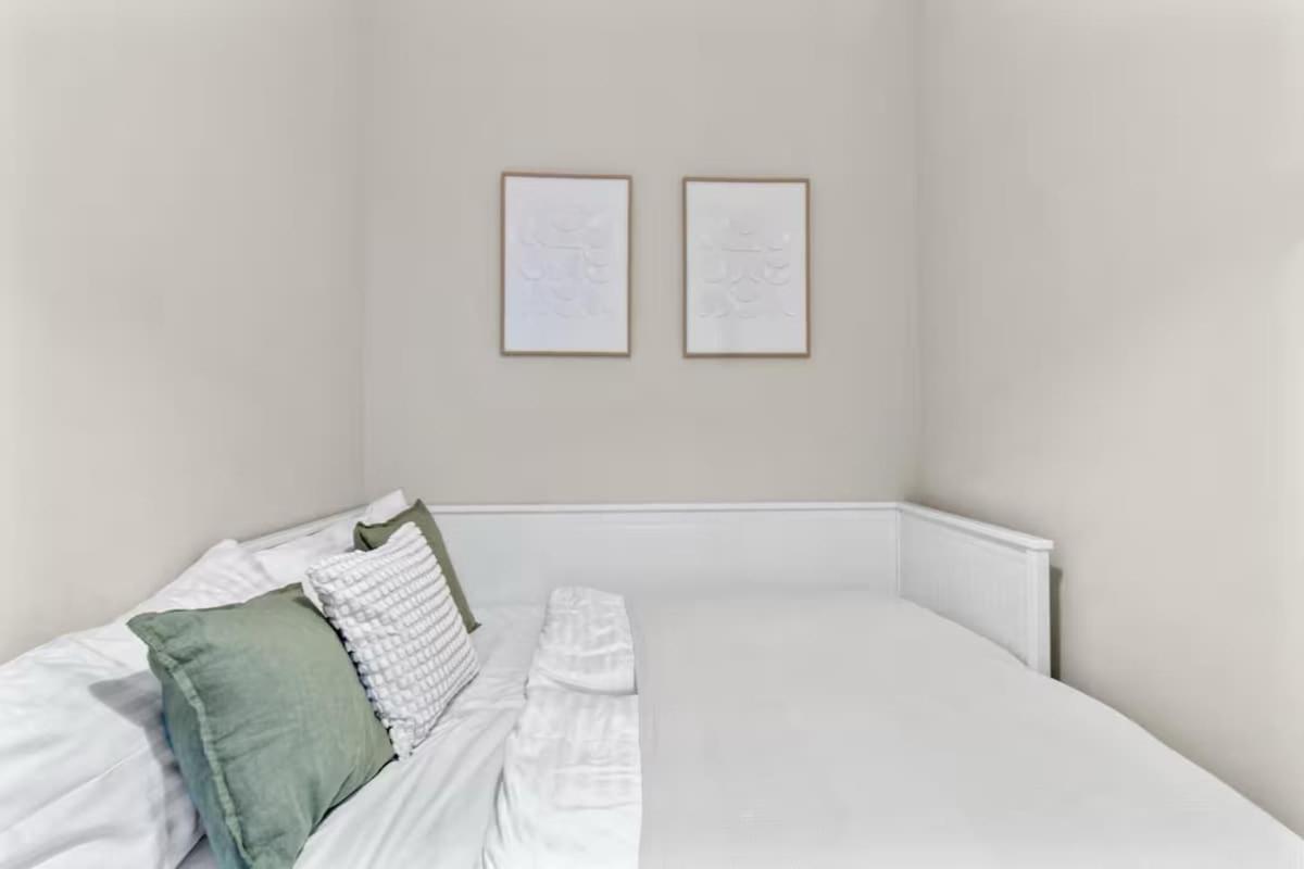 Balkon I Close To S-bahn I 5 Minutes To Mall Apartment Wien