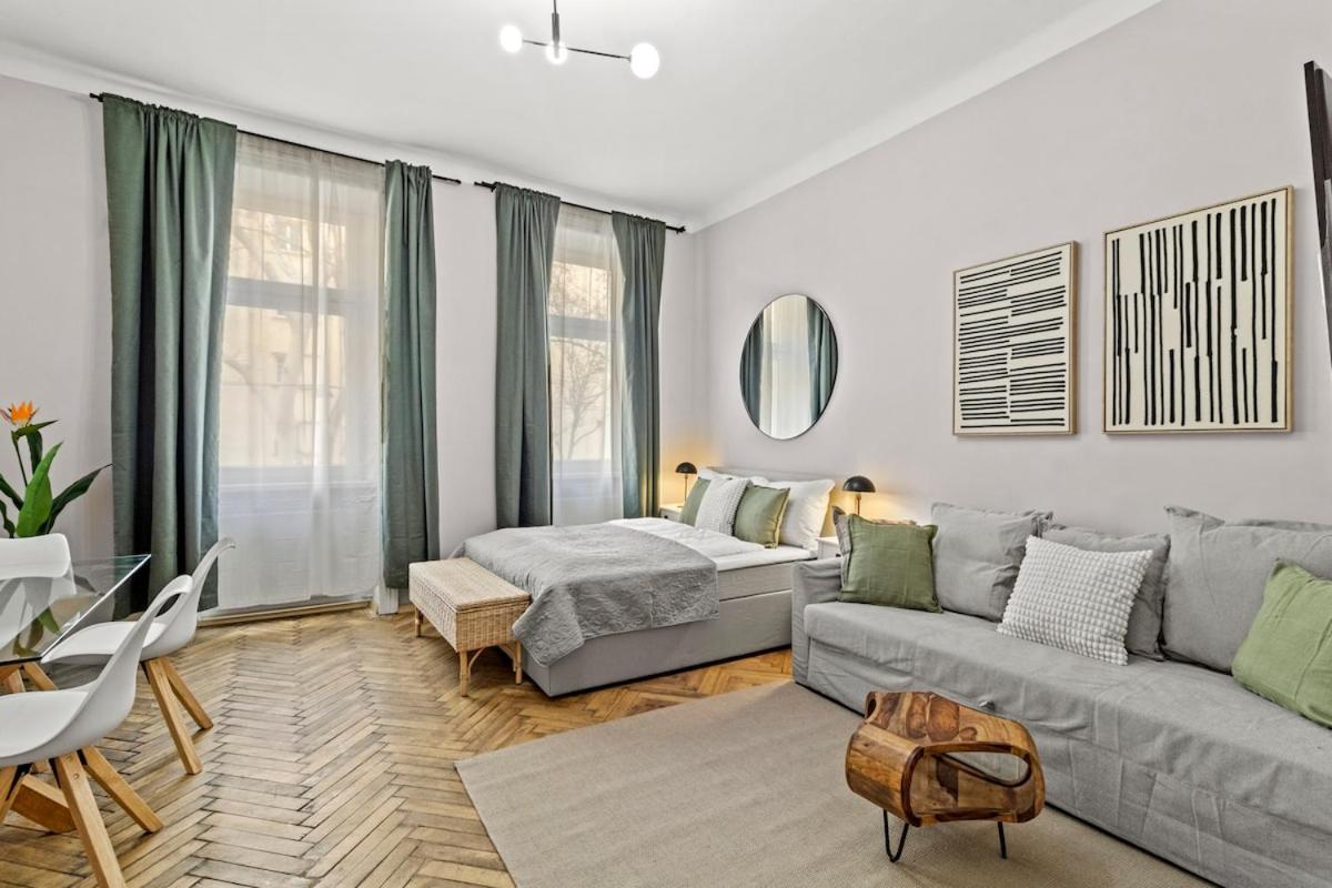 Balkon I Close To S-bahn I 5 Minutes To Mall *